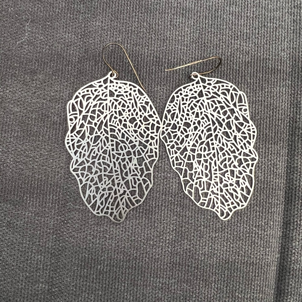 Sterling Silver Leaf Earrings. Approx 2" long.